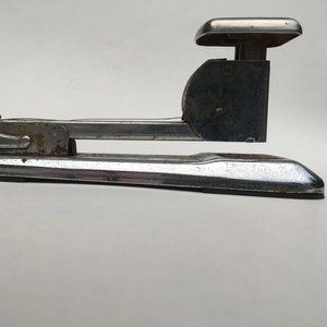 Arrow Fastner Co. Desk Stapler Model 202 Stainless Steel Working